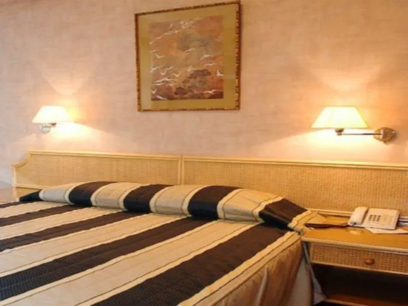 Hotel Des Colonies Brussels By Mercure Saint-Josse-ten-Noode